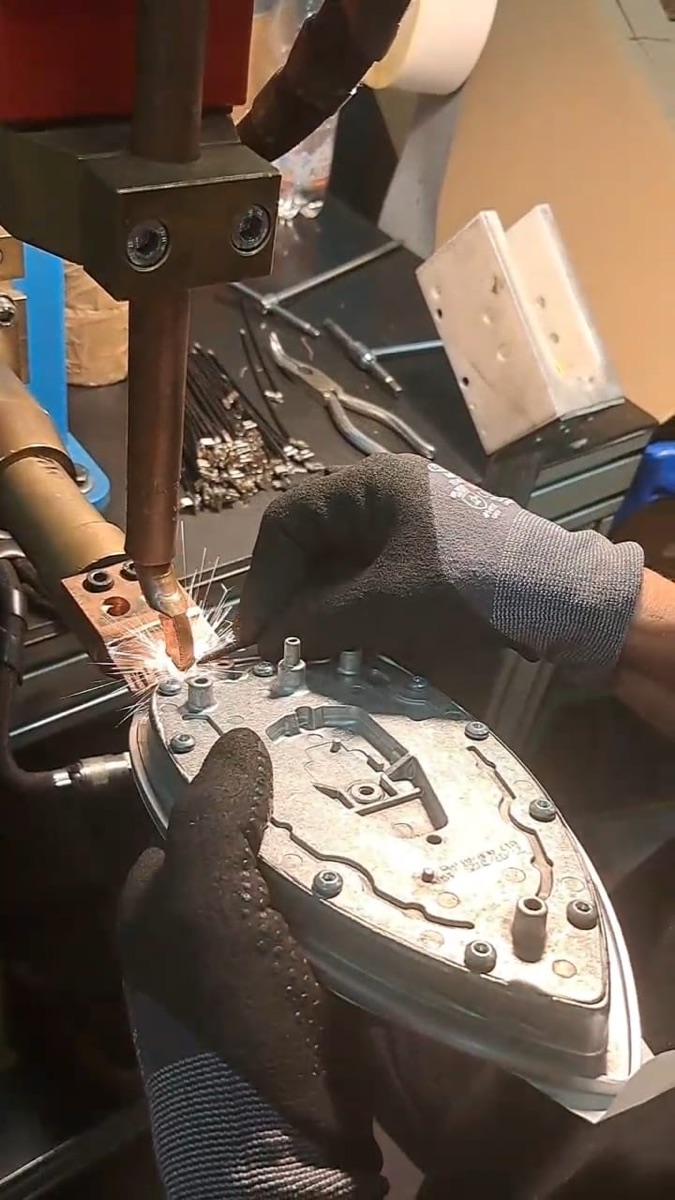 Assemblaggio componenti meccanici